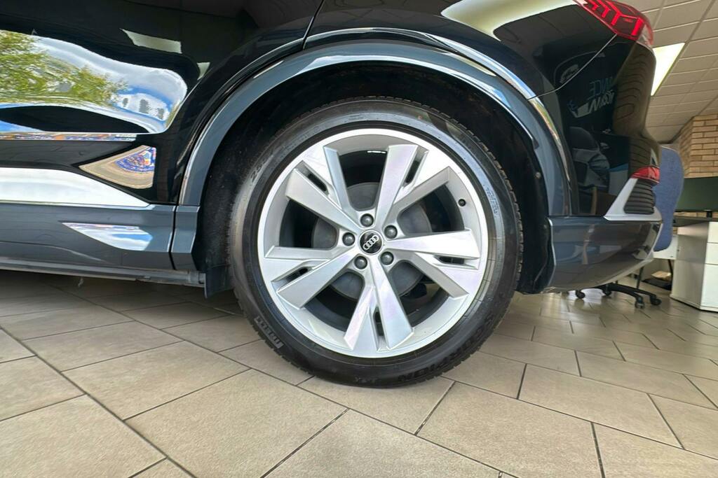 Audi Q4 E Tron 40 S Line Sportback 82Kwh NJ23GLK Black #6