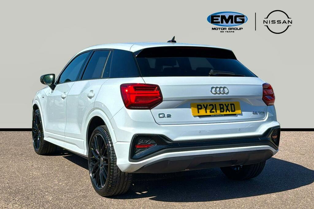 Audi Q2 1.5 Tfsi Cod 35 Black Edition Suv S Tro PY21BXD White #4