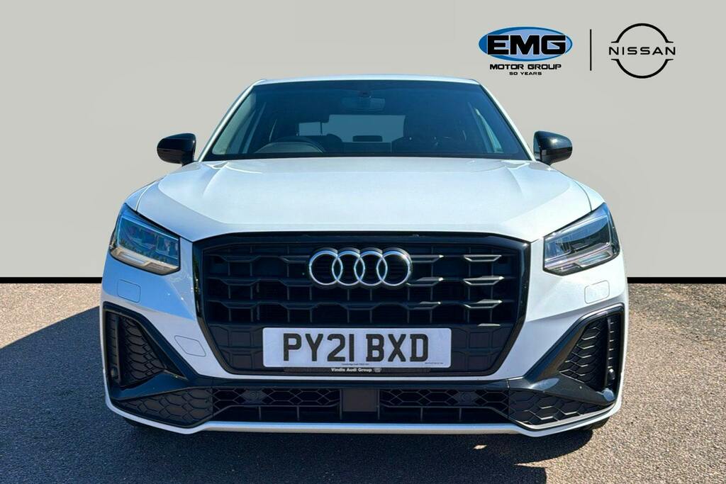Audi Q2 1.5 Tfsi Cod 35 Black Edition Suv S Tro PY21BXD White #2