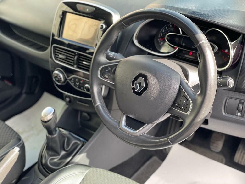 Renault Clio 0.9 Tce Dynamique S Nav Euro 6 Ss SM66EAA Black #4