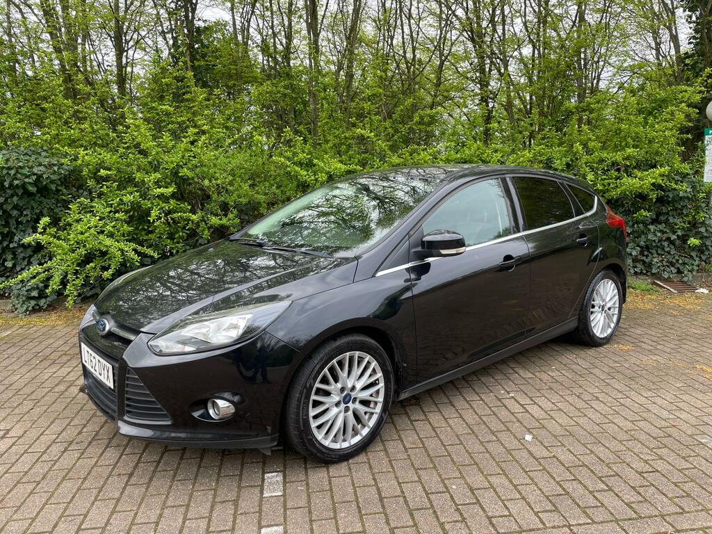Ford Focus 1.0T Ecoboost Zetec Euro 5 Ss LT62DYX Black #4