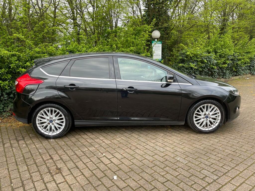 Ford Focus 1.0T Ecoboost Zetec Euro 5 Ss LT62DYX Black #2