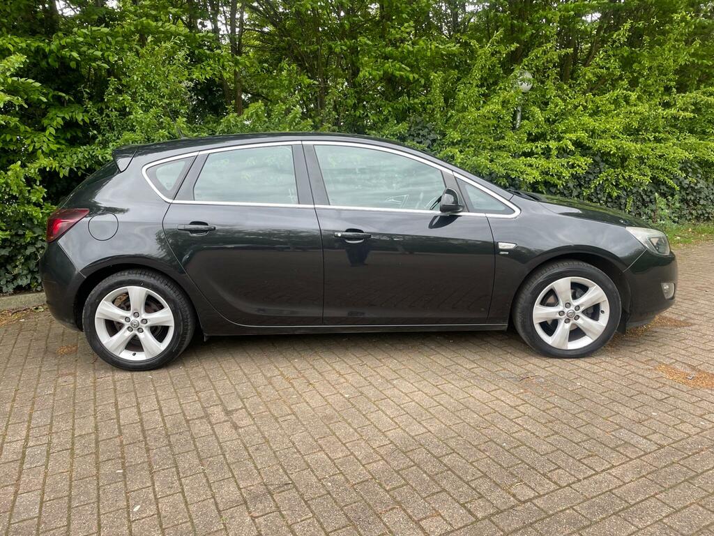 Vauxhall Astra 1.4 16V Sri Euro 5 LS12KUK Black #2