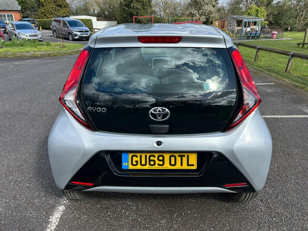 Toyota Aygo 1.0 Vvt-i X-play Euro 6 GU69OTL Silver #6