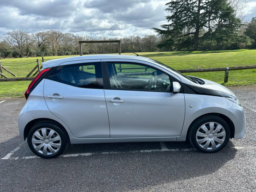 Toyota Aygo 1.0 Vvt-i X-play Euro 6 GU69OTL Silver #3