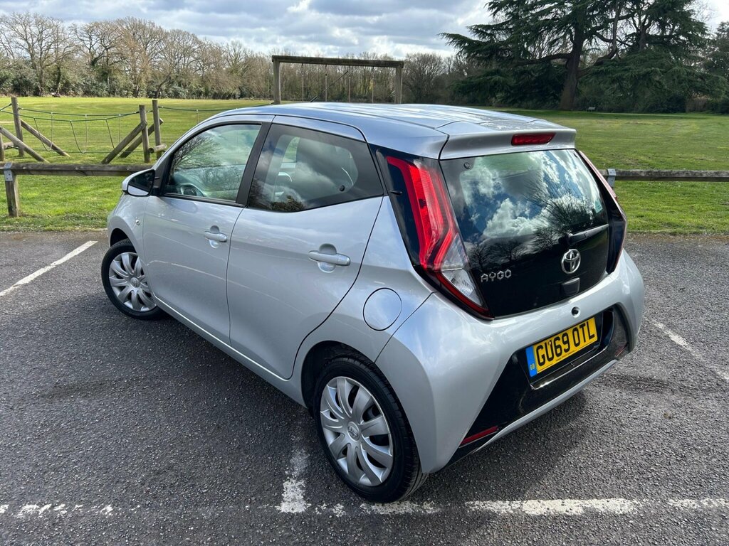Toyota Aygo 1.0 Vvt-i X-play Euro 6 GU69OTL Silver #4
