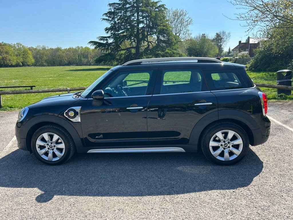 Mini Countryman 1.5 7.6Kwh Cooper Se All4 Euro 6 Ss NJ68ZLV Black #2