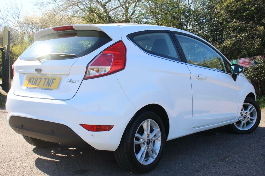 Ford Fiesta 1.25 Zetec Euro 6 White #4