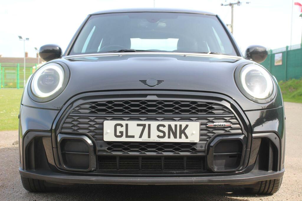 Mini Hatch 1.5 Cooper Sport Euro 6 Ss GL71SNK Black #2