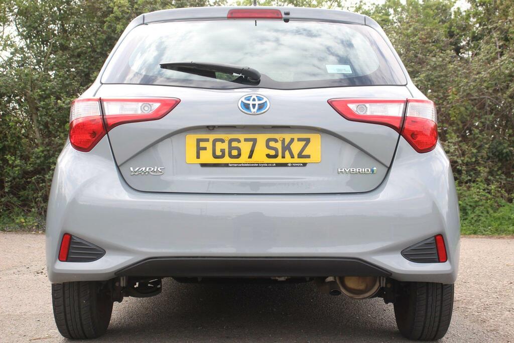 Toyota Yaris 1.5 Vvt-h Icon Tech E-cvt Euro 6 Ss FG67SKZ Grey #5