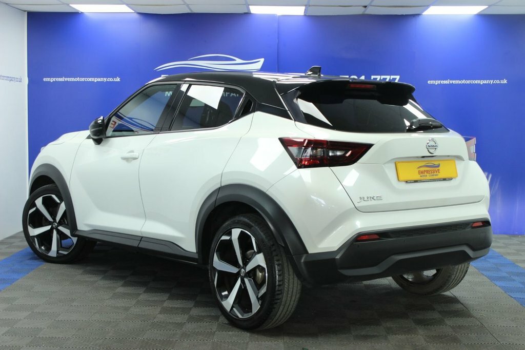 Nissan Juke 1L Tekna CK70BAO White #2