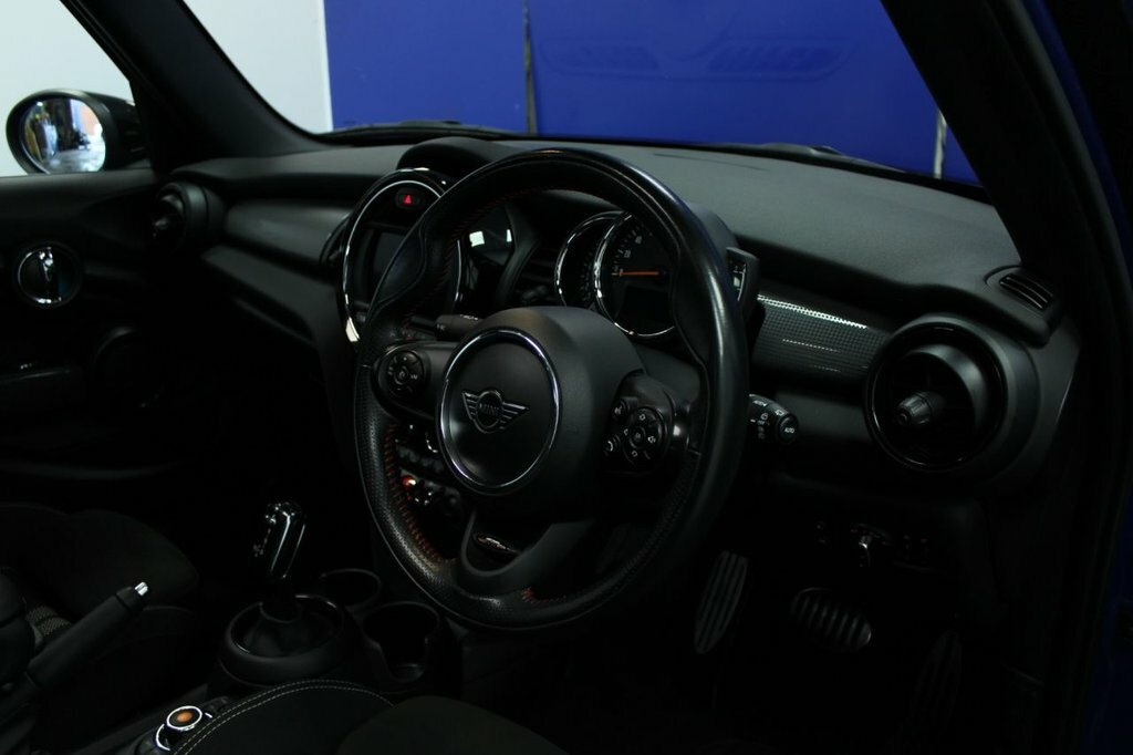 Mini Hatch 1.5L Cooper Sport YG69LWF Blue #5