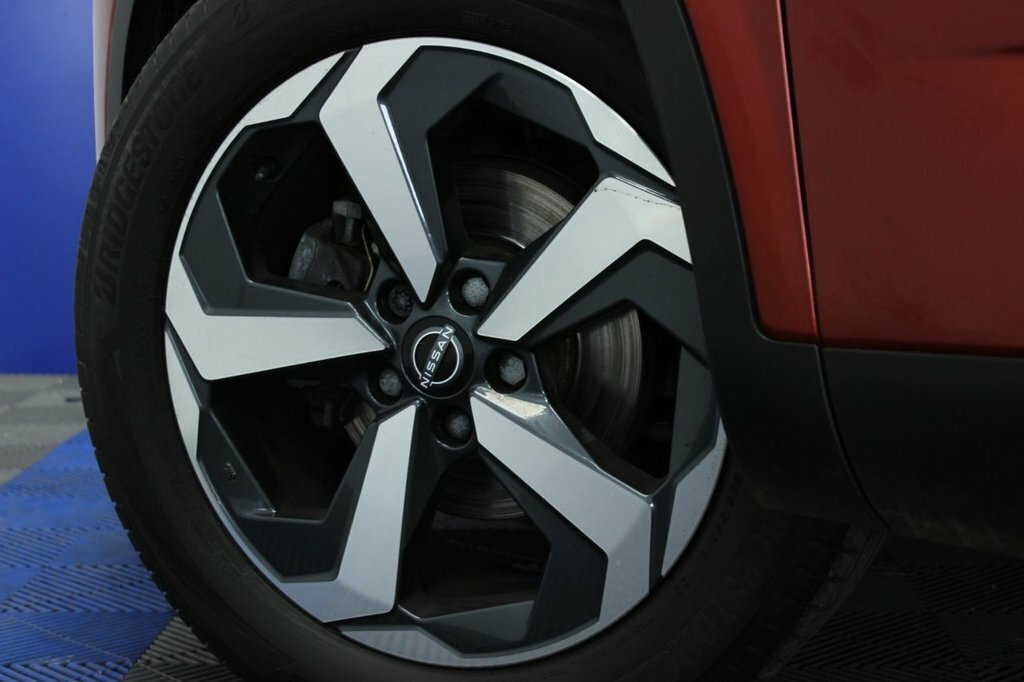 Nissan Qashqai 1.3L N-connecta SK72FGF Red #4