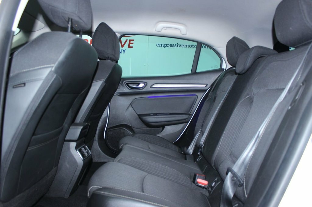 Renault Megane 1.5L Iconic FV69OZB White #6