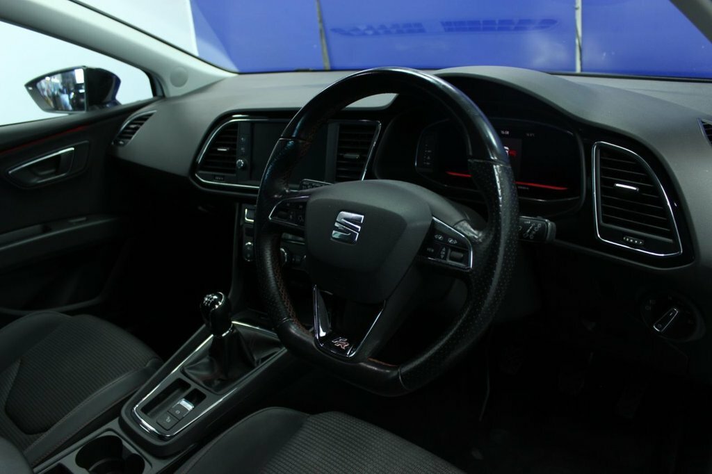 Seat Leon 1.4L Fr Technology YC68DPE White #6