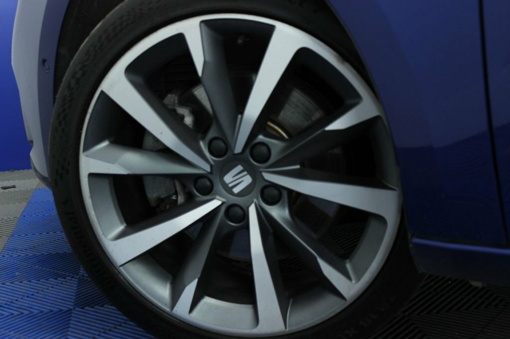 Seat Leon 1.4L Fr Sport LL21DKF Blue #4