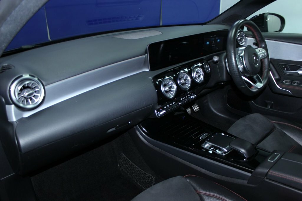 Mercedes-Benz A Class 2L Amg Line KE19VLC Black #6