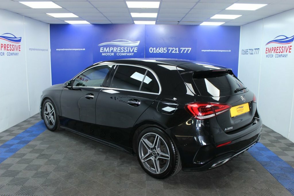 Mercedes-Benz A Class 2L Amg Line KE19VLC Black #2