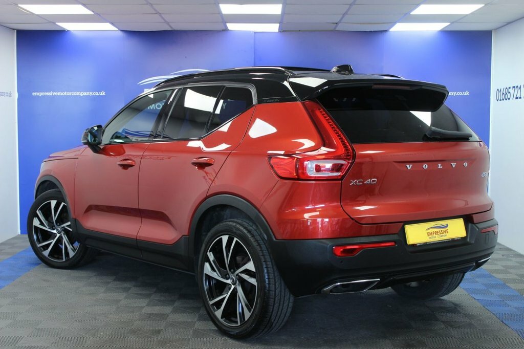 Volvo XC40 2L R-design Pro BC19NBO Red #2
