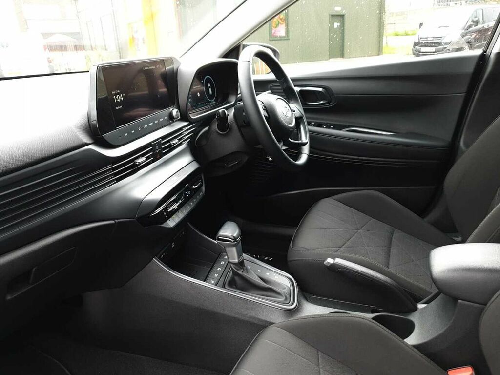 Hyundai Bayon 1.0 Tgdi 48V Mhev Premium Dct LL23NLX Black #2
