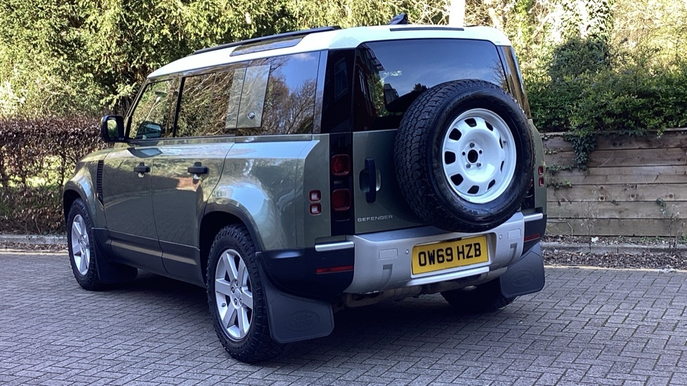 Land Rover Defender 110 2.0 D200 110 OW69HZB Green #2