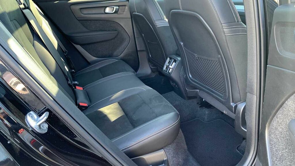 Volvo XC40 R-design, T3 CF71RLV Black #6