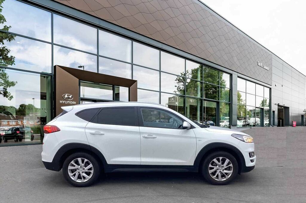 Hyundai Tucson Hybrid 1.6Crdi 136Ps Se Nav 48V Dct White #4
