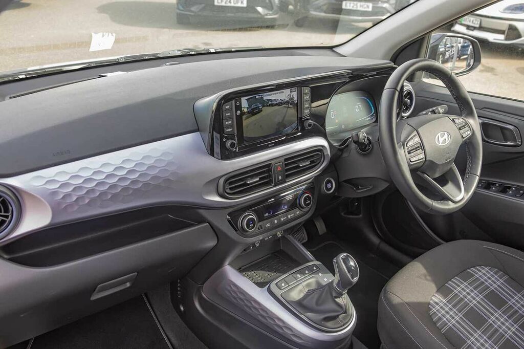 Hyundai I10 1.2 79 Premium Nav EN25NPZ Grey #2