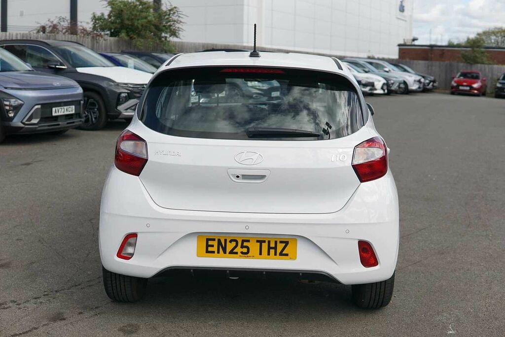 Hyundai I10 1.0 63 Advance Nav EN25THZ White #5