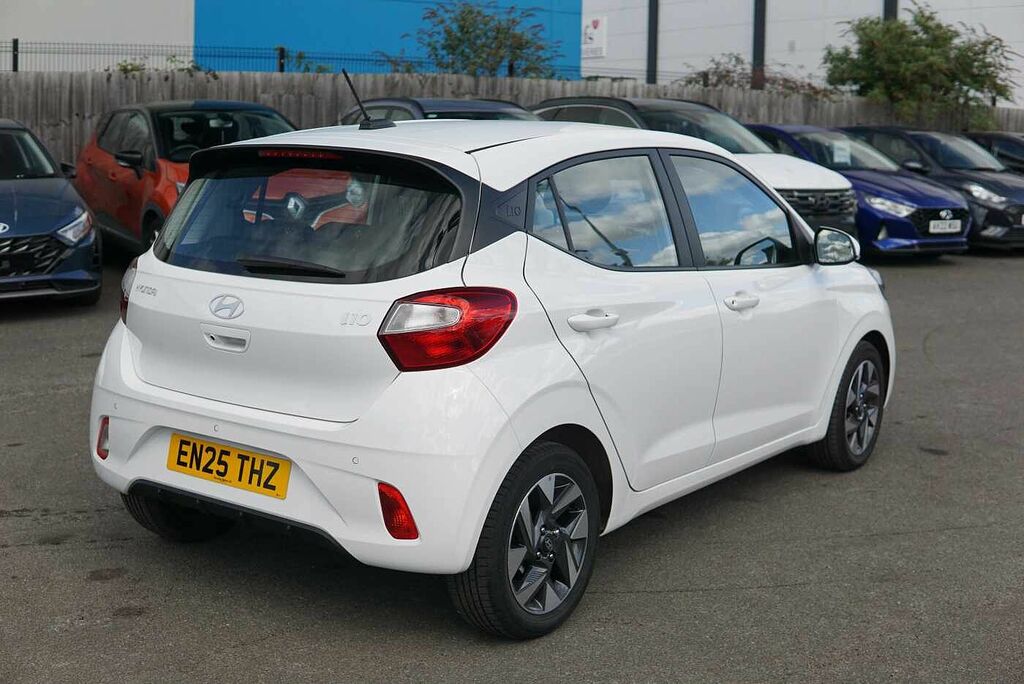 Hyundai I10 1.0 63 Advance Nav EN25THZ White #4