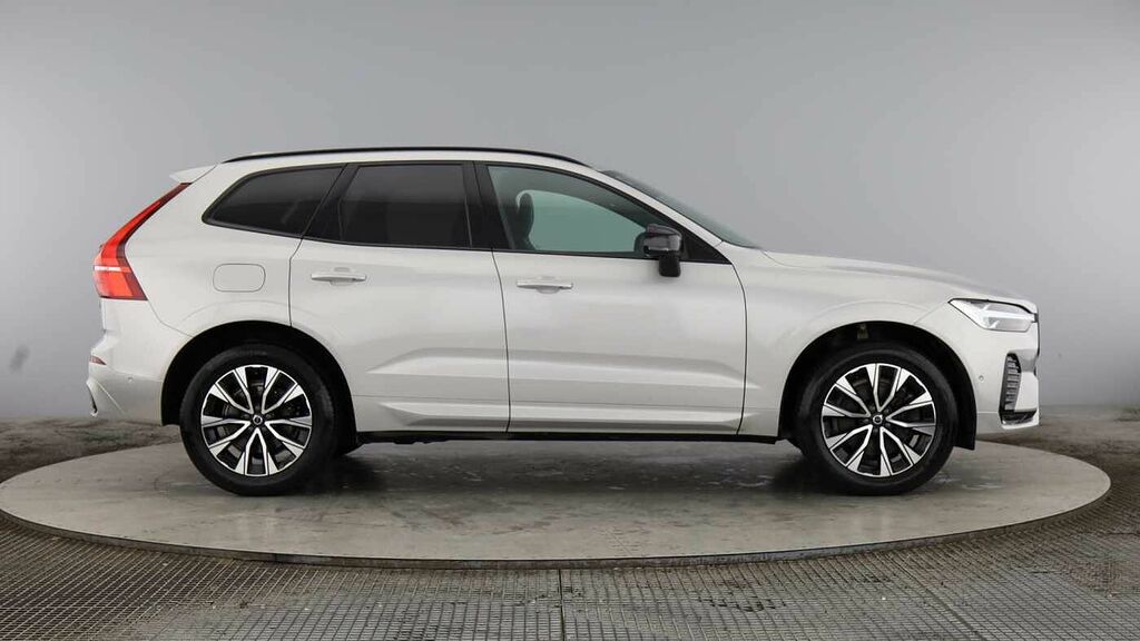 Volvo XC60 Plus, B4 Mild Hybrid, Dark BW72VOK Silver #2