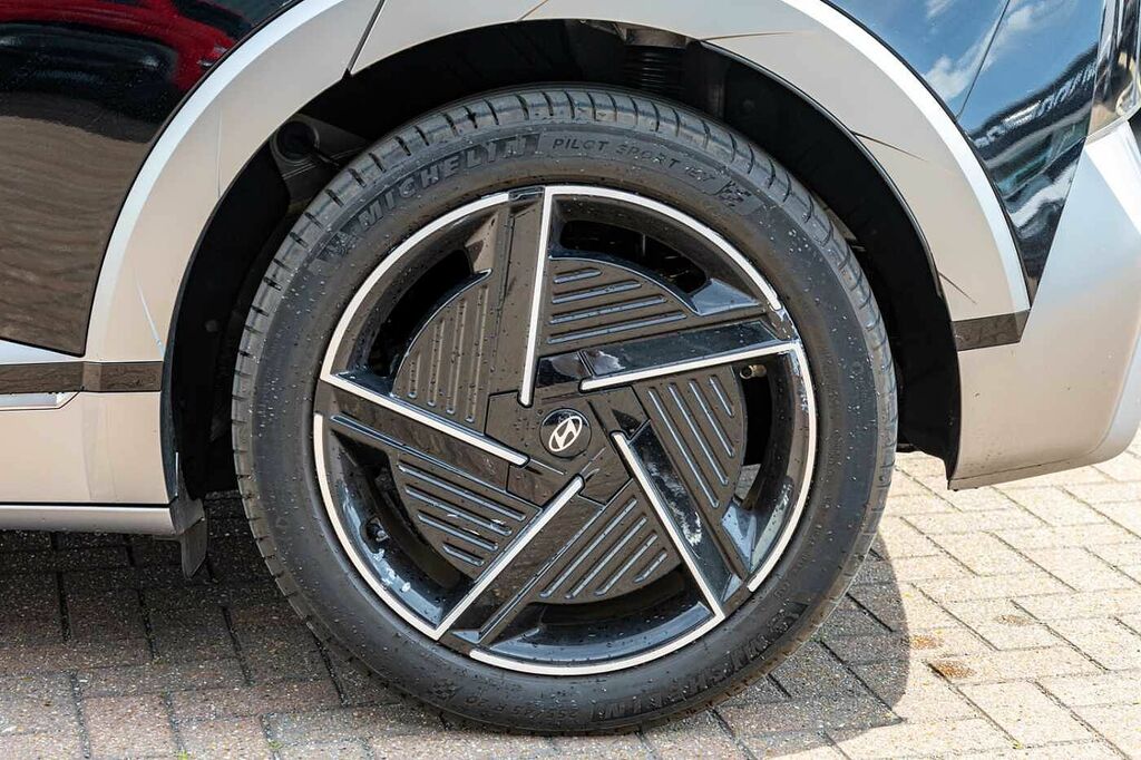 Hyundai Ioniq 5 168Kw Ultimate 84 Kwh AX25CGO Black #5