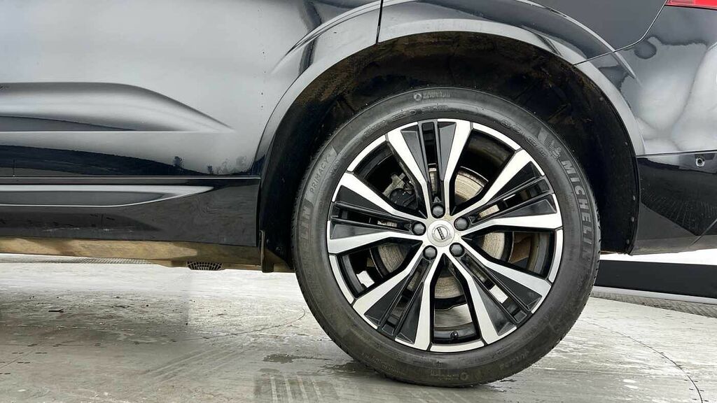 Volvo XC60 Plus, B4 Awd Mild Hybrid, Dark BK23KHL Black #4