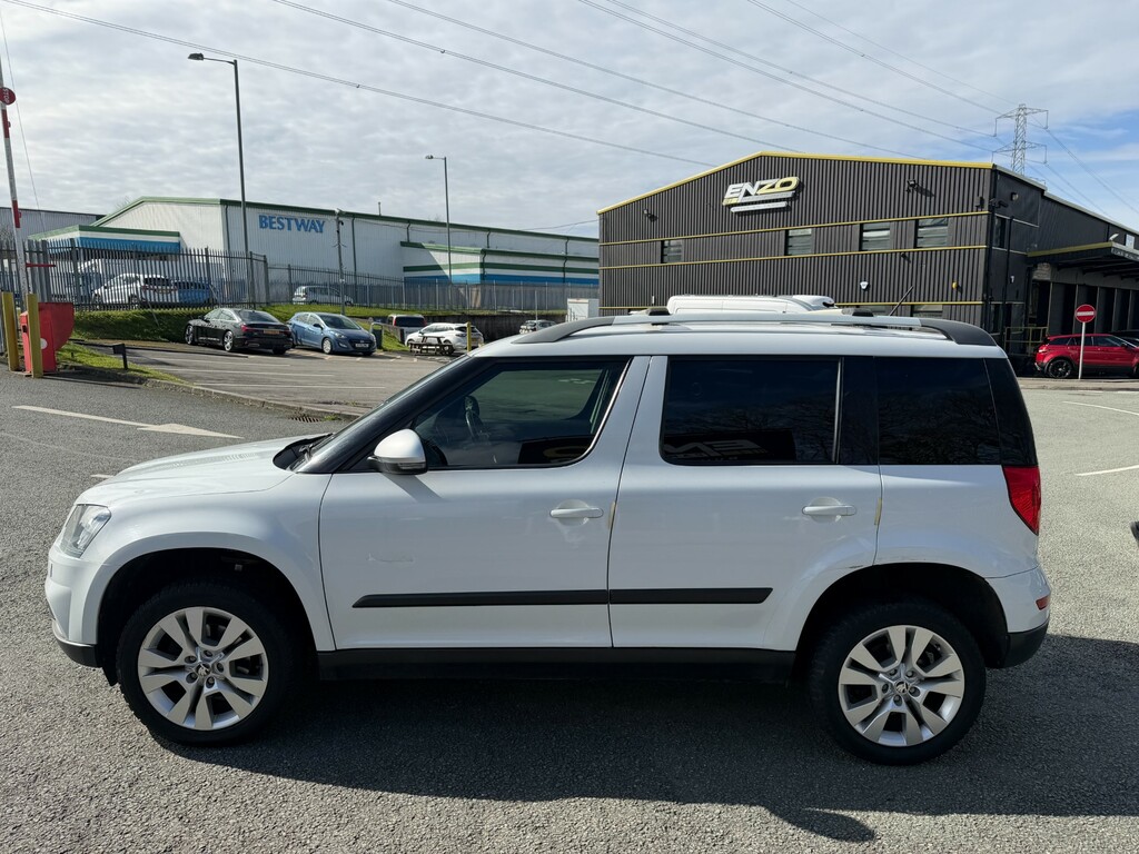 Skoda Yeti 2.0 Tdi Se L Drive Outdoor Dsg 4Wd Euro KT17DHP #4