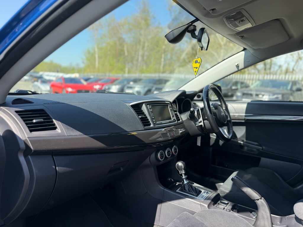Mitsubishi Lancer 2.0 Di-d Gs2 Sportback Black #17