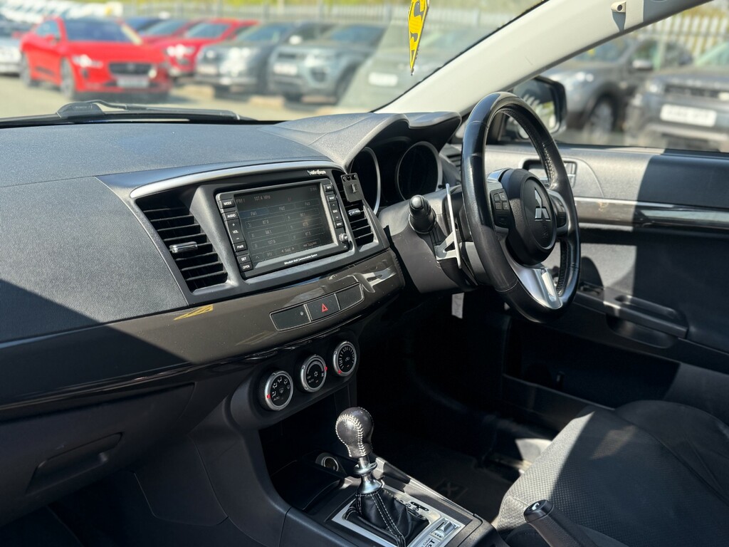 Mitsubishi Lancer 2.0 Di-d Gs2 Sportback Black #18