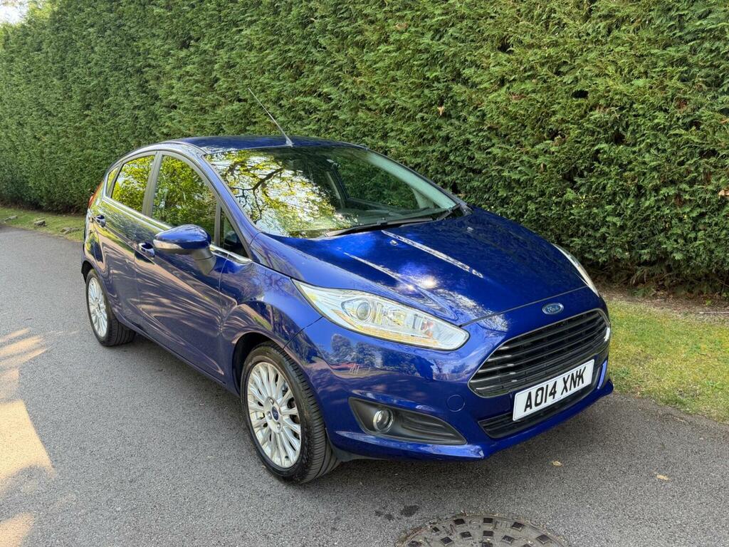 Ford Fiesta Hatchback 1.6 Titanium Powershift Euro 5 2014 AO14XNK Blue #3
