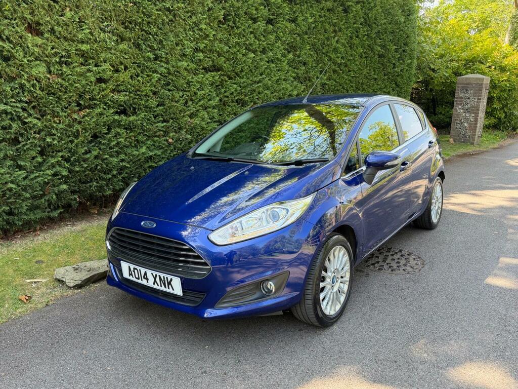 Ford Fiesta Hatchback 1.6 Titanium Powershift Euro 5 2014 Blue