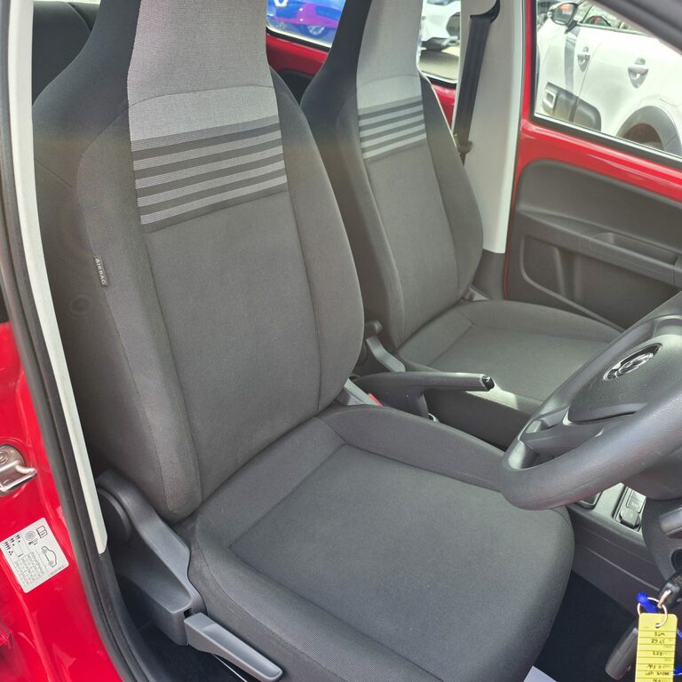 Volkswagen Up Up 1.0 68 Reg ST68WTE Red #4