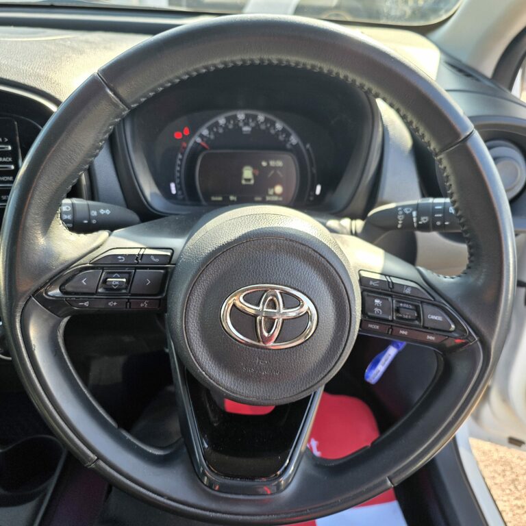 Toyota Aygo X 1.0 Vvti Pure Edition 2023 ML72XYU White #5