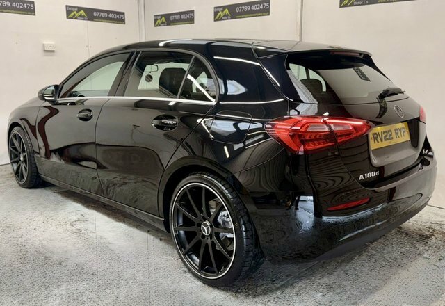 Mercedes-Benz A Class 2022 2.0 A180d Se Hatchback 8G-dct Euro RV22RYP Black #3