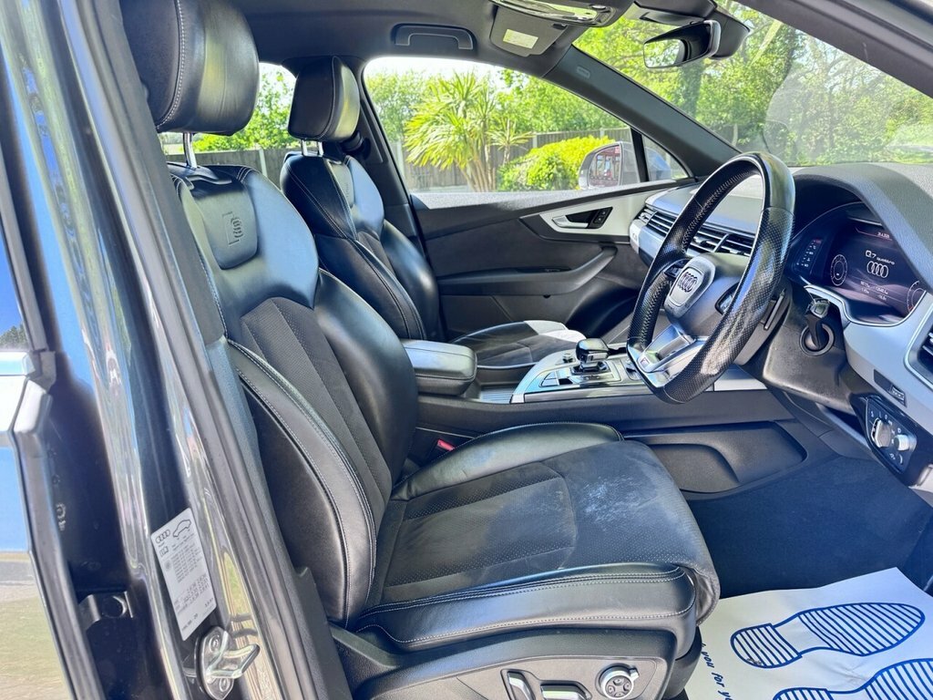 Audi Q7 3L S Line LM16UPZ Grey #5