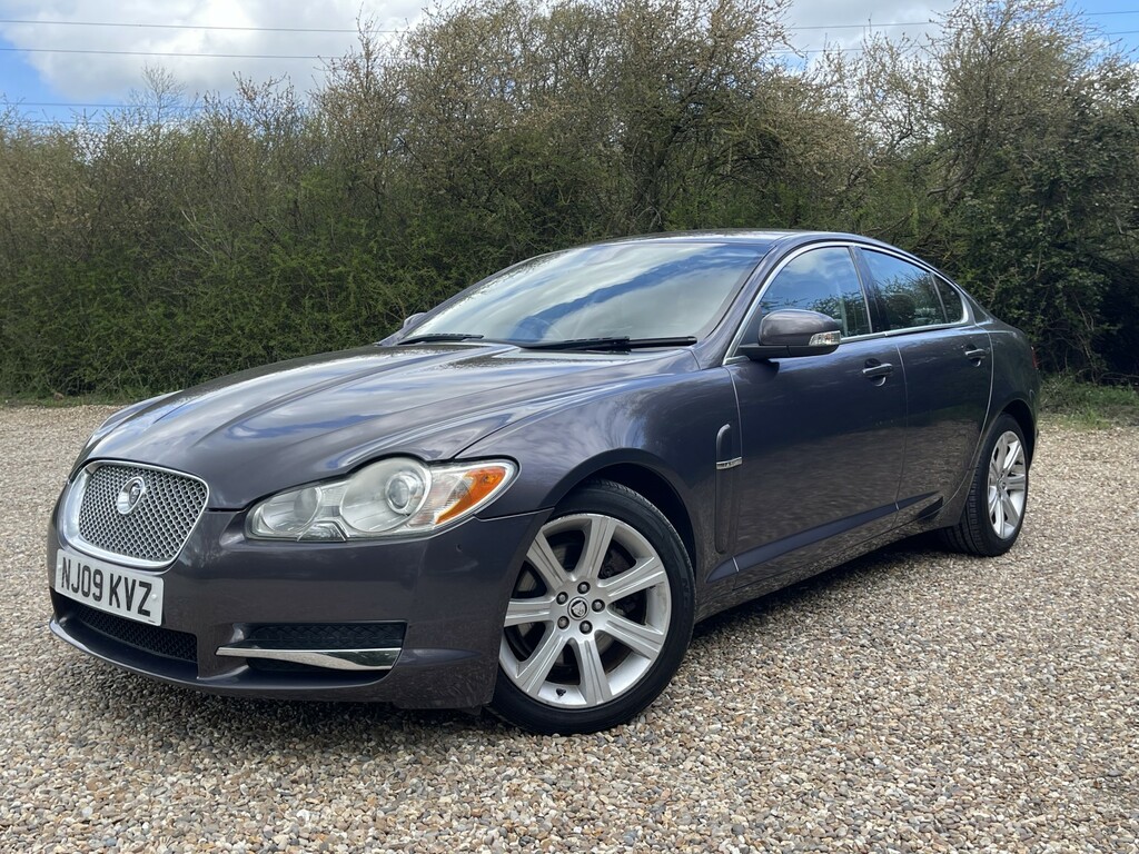Jaguar XF Saloon 2.7 D V6 Luxury 200909 Grey #2