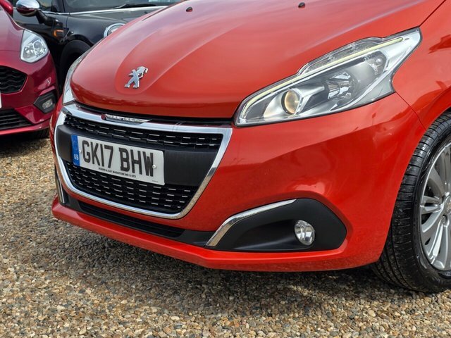 Peugeot 208 Puretech Allure Hatchback GK17BHW Orange #4