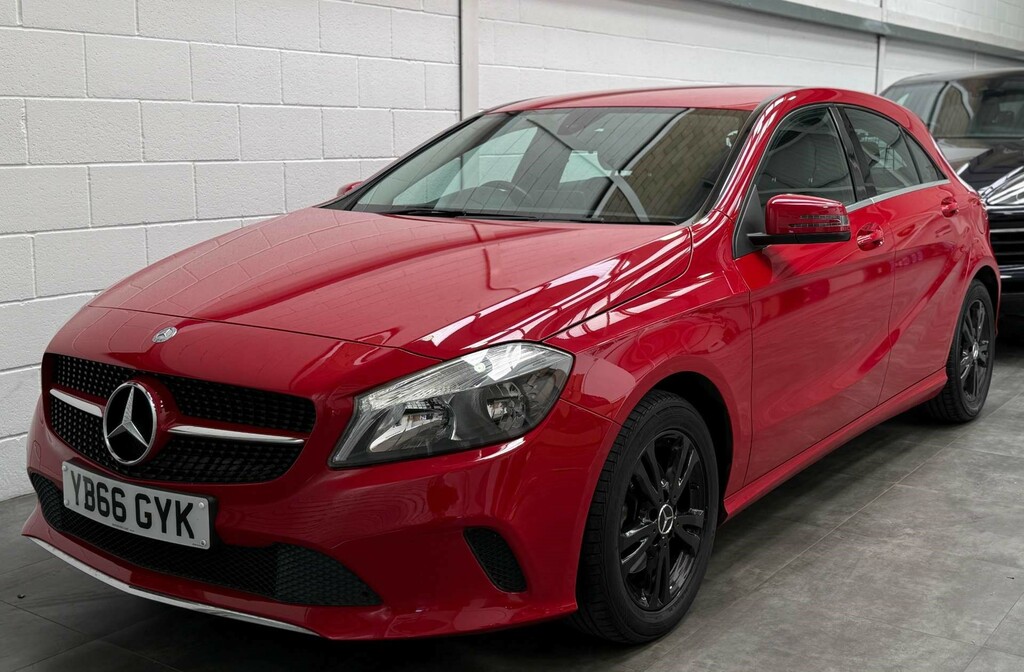 Mercedes-Benz A Class Se Auto YB66GYK Red #3