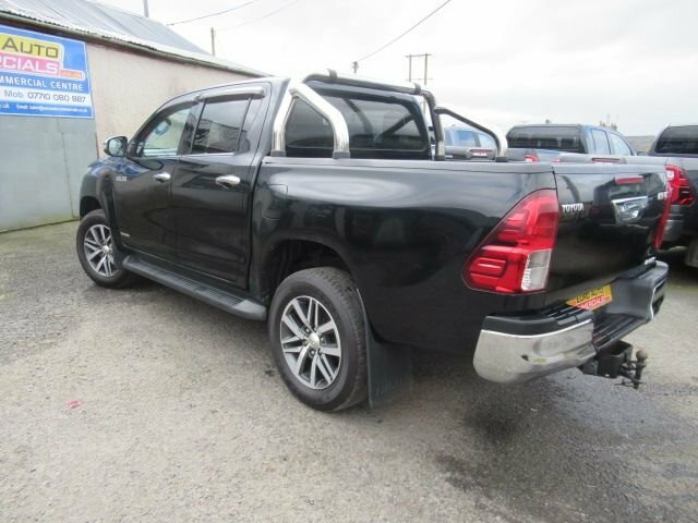 Toyota HILUX 2.4L Invincible JB04JEB Black #2