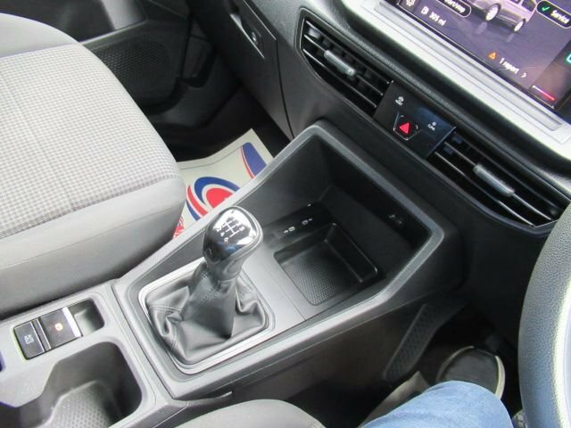 Volkswagen Caddy Maxi 2L Commerce 6Dr RE21ENO White #5