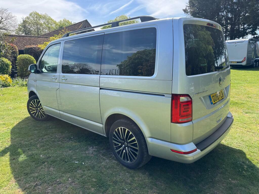 Volkswagen Caravelle 2.0 Tdi Bluemotion Tech Executive Mpv GU18FLB Silver #5
