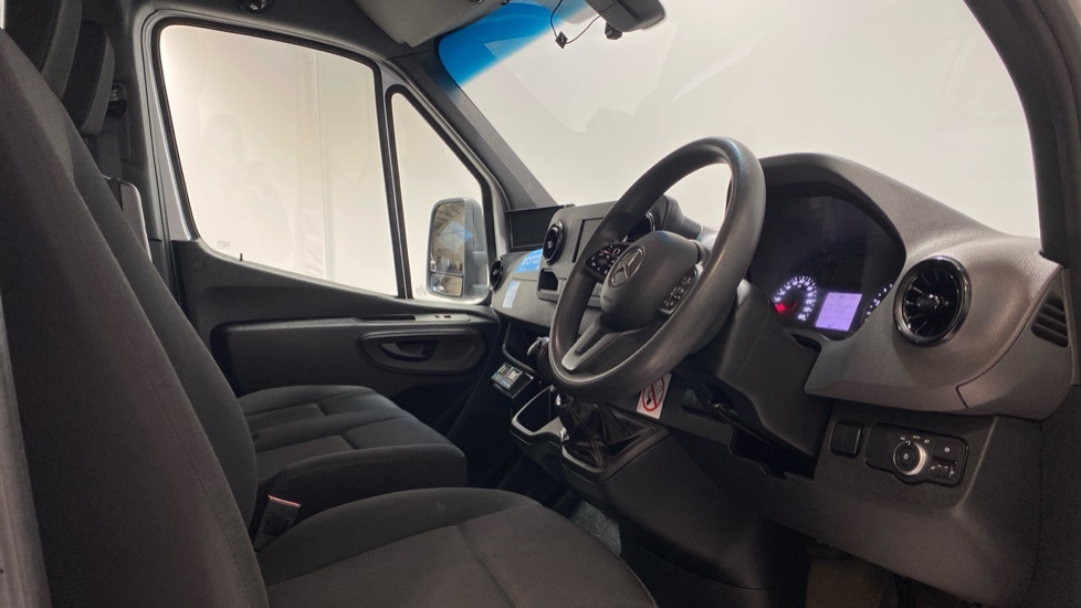 Mercedes-Benz Sprinter 315 Cdi Progressive NA72PRV White #5