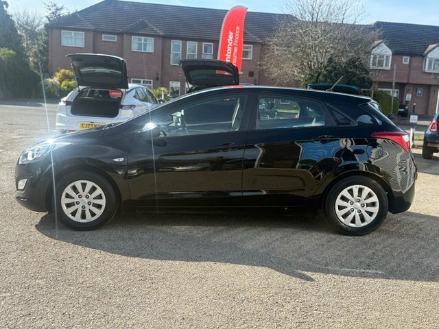 Hyundai I30 2016 1.6 Crdi Blue Drive S Hatchback Ma EN65XYZ Black #5